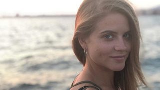 Δανάη Μιχαλάκη: Η Δρόσω από τις «Άγριες Μέλισσες» ποζάρει με το πασίγνωστο αγόρι της για πρώτη φορά!