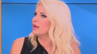 Ελένη Μενεγάκη: &quot;Πολλά πράγματα μπορεί να τα νιώθω, χωρίς ο άλλος να μου τα πει&quot;