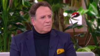 Συγκινεί ο Χάρης Ρώμας: &quot;Πέθανε πάνω στο τιμόνι του αυτοκινήτου βγαίνοντας να πάρει τσιγάρα με δανεικά χρήματα – Πάντα είχα τύψεις για αυτό&quot;