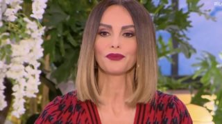 Μπέττυ Μαγγίρα: &quot;Μην κρυβόμαστε πίσω από τα δάχτυλά μας&quot;