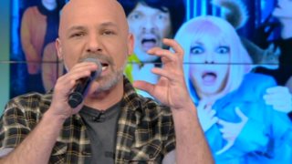 Νίκος Μουτσινάς: Επέστρεψε στην εκπομπή του! Όσα είπε για το πρόβλημα που αντιμετώπισε