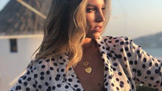 Αθηνά Οικονομάκου: Δείτε το κορμί της 4 μήνες μετά την εγκυμοσύνη!