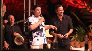 Survivor | Το πάρτι της ένωσης έφτασε! Η πρώτη εμφάνιση του Νίκου Κουρκούλη