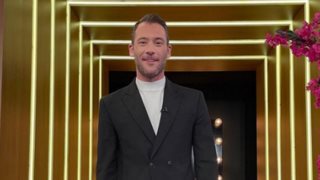 Αντίνοος Αλμπάνης: "Οι άνθρωποι μπορούν να σου συμπαρασταθούν μόνο στο βαθμό που εσύ τους επιτρέπεις. Εγώ τους άφηνα σε μία απόσταση"