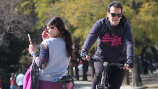 Ο Κωνσταντίνος Καζάκος με τη νέα του σύντροφο!