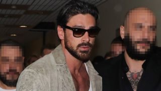 Ο Michele Morrone εντυπωσίασε στο MadWalk, τραγουδώντας live