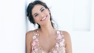 Χριστίνα Μπόμπα | Το χτένισμά της στη βάφτιση των διδύμων είχε την πιο girly λεπτομέρεια