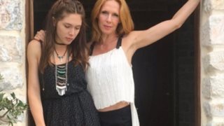 Εβελίνα Παπούλια: Η σπάνια φωτογραφία της που δημοσίευσε η κόρη της!