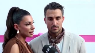 Ο Σάκης Κατσούλης και η Μαριαλένα Ρουμελιώτη μιλούν για το γάμο τους: &quot;Υπογράψαμε συμφωνητικό&quot;