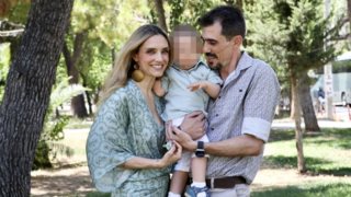 Η Μαρία Ένεζλη βάφτισε τον γιο της - Το ιδιαίτερο όνομα που πήρε ο νεοφώτιστος