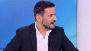 Κώστας Τσουρός: "Είναι λίγο υπερβολικό - Είπε ποτέ η Μπέττυ Μαγγίρα ότι δεν κάνει gossip;"