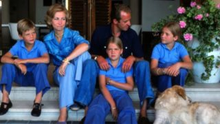 "Είναι η μητέρα των παιδιών μου, αναντικατάστατη": Ο Χουάν Κάρλος αποθεώνει τη βασίλισσα Σοφία στην αυτοβιογραφία του