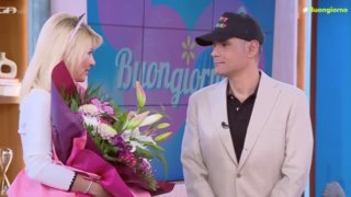 Φαίη Σκορδά: "Θα ευχηθώ αυτή τη χρονιά να γεμίσει το σπίτι σου από παιδικές φωνούλες"