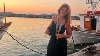 Η Ζήνα Κουτσελίνη σε κοινές διακοπές με το νέο πρόσωπο της εκπομπής της