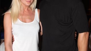 Γιώργος Παράσχος : Θα γίνει μπαμπάς: Η αποκάλυψη της εγκυμοσύνης της συζύγου του