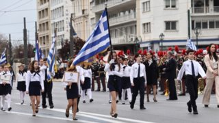 H μεγάλη παρέλαση των μαθητών της Αθήνας για την Εθνική Επέτειο της 25ης Μαρτίου