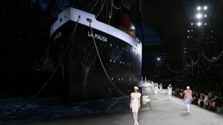 Chanel: Τα πιο εντυπωσιακά σκηνικά της