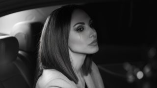 Ολοκαίνουργια Λένα Ζευγαρά αποκλειστικά στον  92,3 Λάμψη