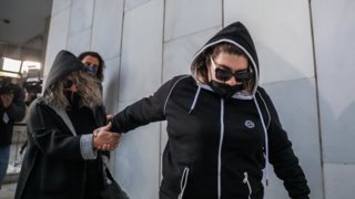 Ασφυκτική πίεση στη Δήμητρα Πισπιρίγκου για το βράδυ που πέθανε η Ίριδα - Κατάθεση 10 ωρών και αντιφάσεις