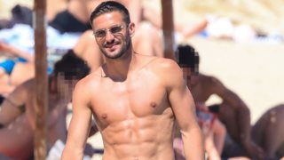 Showbiz Report | Η εγκυμονούσα Τριανταφυλλίδου, η καλοκαιρινή Ζουγανέλη &amp; όλα τα στιγμιότυπα από τη Μύκονο