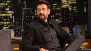 Μάνος Παπαγιάννης: «Δεν έχω συνειδητοποιήσει ότι ήρθε δεύτερο παιδί. Έπρεπε να είναι αγέννητο ακόμα»