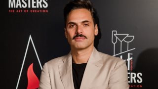 Γιώργος Παπαγεωργίου: &quot;Δεν γινόταν να πω όχι - Ξαφνικά βρέθηκα να μιλάω με μια άγνωστη γυναίκα&quot;