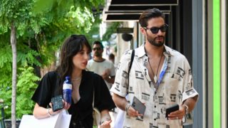 Ο Γιώργος Καράβας σε καθημερινές στιγμές με τη Ραφαέλα Ψαρρού