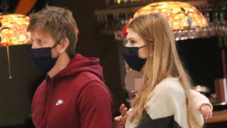 H Εύα Καϊλή σε σπάνια καθημερινά στιγμιότυπα με τον σύντροφό της και την κόρη τους, Αριάδνη