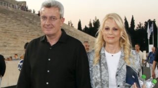 Σπάνια βραδινή έξοδος για τον Νίκο Χατζηνικολάου &amp; την Κρίστη Τσολακάκη