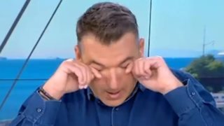 Βούρκωσε ο Γιώργος Λιάγκας on air: &quot;Δε μπορώ να το χειριστώ δημοσιογραφικά - Θα αλλάξω θέμα, δε μπορώ να μείνω άλλο εδώ&quot;