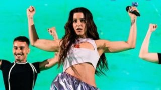 Μαρίνα Σάττι: &quot;Δεν έχουμε σκηνικά, δεν έχουμε πράγματα, δεν έχουμε τίποτα, έχουμε μόνο εμάς που θα μας βλέπετε&quot;