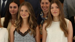 Οι άβολες στιγμές της πριγκίπισσας Λεονόρ: Οι καλεσμένοι στο παλάτι που την αγνόησαν εντελώς - Η μεγάλη αμηχανία της