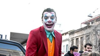 Ο Γιάννης Στάνκογλου και τον γιο του σε αποκριάτικους ρυθμούς – Η εντυπωσιακή μεταμφίεση σε "Jocker"