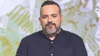 Κωνσταντίνος Αντωνάτος: "Ο Fipster νομίζει ότι κάποιος ασχολείται εμμονικά μαζί του στην τηλεόραση"