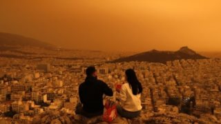"Minerva Red": Το φαινόμενο που χτύπησε τη χώρα - Από τα ισχυρότερα επεισόδια αφρικανικής σκόνης των τελευταίων ετών