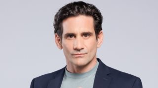 Αυτός είναι ο ρόλος του Οδυσσέα Παπασπηλιόπουλου στον "Τιμωρό": "Είμαι αινιγματικό πρόσωπο…"