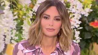 Μπέττυ Μαγγίρα: &quot;Η Κατερίνα Καινούργιου είναι σαν να έχει όλο τον θυμό με την Δανάη Μπάρκα και να συγχωρεί τον Φίλιππο Τσαγκρίδη&quot;