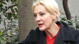 Μαρία Νικόλτσιου: &quot;Αγαπημένη ανάμνηση είναι που έσπαγα καπνό στο χωριό τη νύχτα&quot;