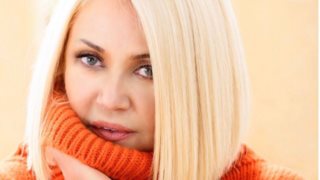 Οριστικό! Η Ρούλα Κορομηλά επιστρέφει στην τηλεόραση με show έκπληξη