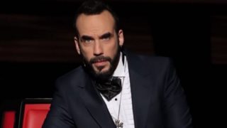 Ο Πάνος Μουζουράκης παντρεύεται στην Αίγινα - Αυτή είναι η αναγγελία του γάμου του