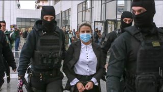 Όλη η απολογία της Έφης Κακαράντζουλα για την επίθεση με βιτριόλι: "Ηθελα να πονέσει η Ιωάννα, γιατί με περιέπαιζε"