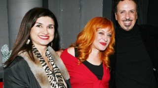 31 χρόνια πριν: Τζόυς Ευείδη, Χάρης Ρώμας και Άννα Κουρή στα μπουζούκια