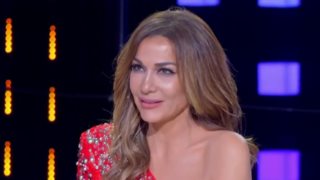 Δέσποινα Βανδή: &quot;Δεν μπορεί κανείς να πάρει τα μάτια του από πάνω σου&quot; - Σε ποια διαγωνιζόμενη το είπε;