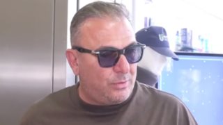 "Ασπίδα" για την Αθηναΐδα Νέγκα ο Αντώνης Ρέμος: "Καλά έκανε και το είπε"