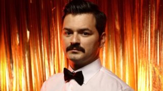 Ιωάννης Απέργης: &quot;Έτρωγαν πιτόγυρα μέσα στο θέατρο και μας πουλούσαν και τσαμπουκά&quot;