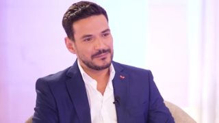 Κώστας Τσουρός: "Αν ήθελε και η Φαίη Σκορδά, θα ήθελα να παρουσιάσουμε μαζί εκπομπή"