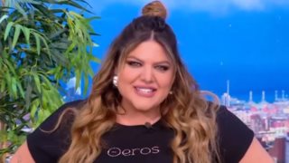 Δανάη Μπάρκα | Η on air ατάκα με την οποία επιβεβαίωσε την αποχώρηση συνεργάτη της από το "Πάμε Δανάη"