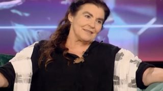 Λυδία Κονιόρδου: &quot;Επί 50 χρόνια εγώ δεν έχω κάνει αυτό που λέμε διακοπές&quot;