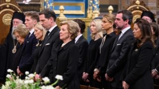 Βασίλισσα Σοφία: Η πρώτη εμφάνιση μετά το διαζύγιο Νικόλαου - Μπλάτνικ - Η κακή διάθεση και η αδυναμία στα ανίψια της