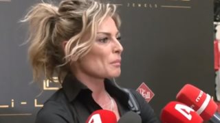 Η επική αντίδραση της Κατερίνας Λάσπα για την αποχώρηση της Μενεγάκη από το Mega: &quot;Εγώ θα λύσω τα οικονομικά της;&quot;